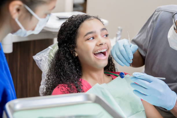 Best Broken or Chipped Tooth Repair in Roodhouse, IL