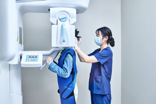 Best Weekend Emergency Dental Services in Roodhouse, IL